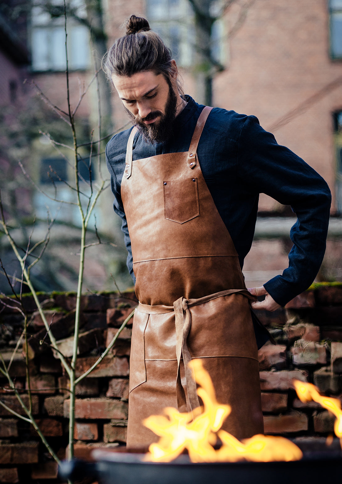Tablier à Bavette Exclusif en Cuir Véritable