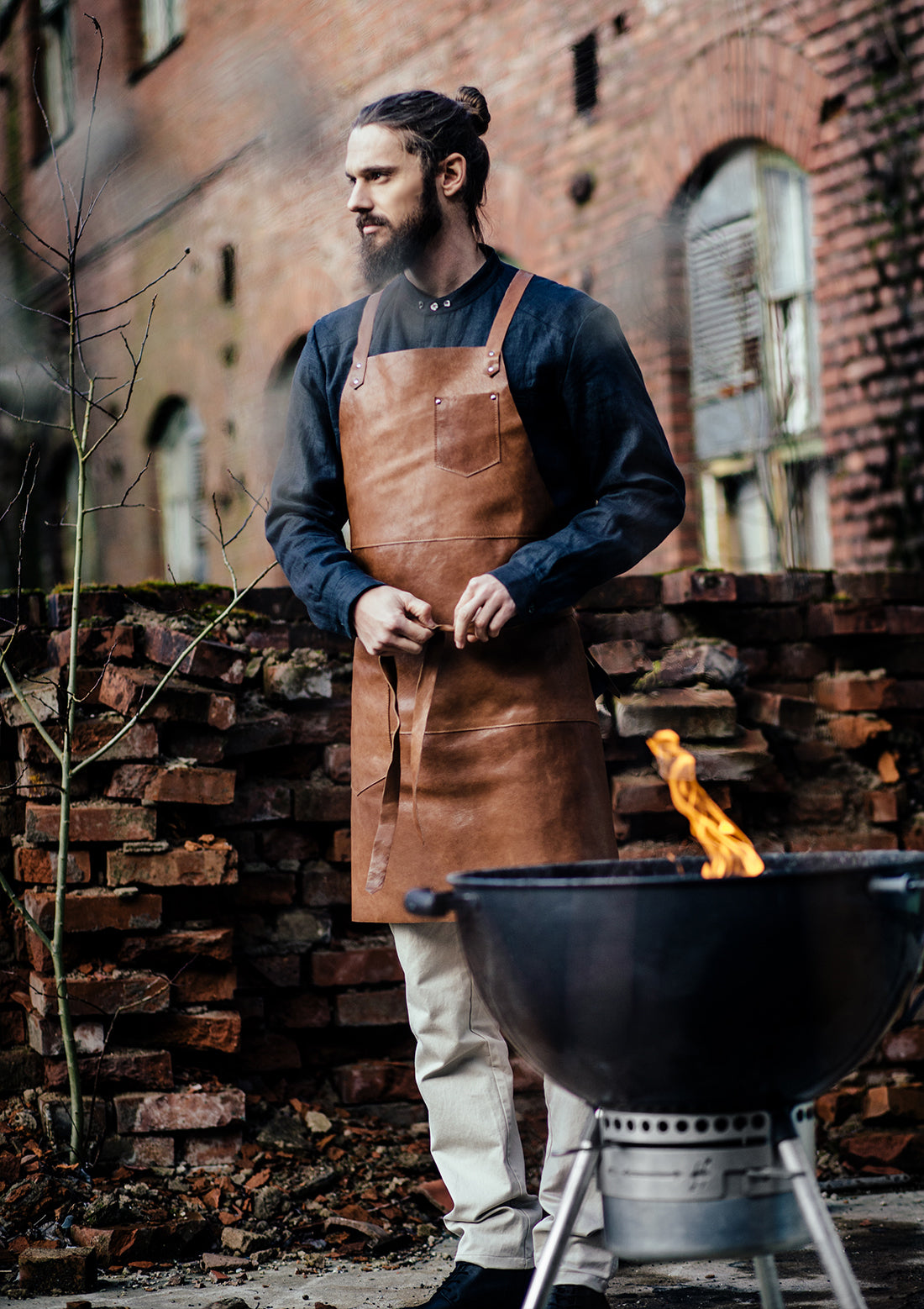 Tablier à Bavette Exclusif en Cuir Véritable
